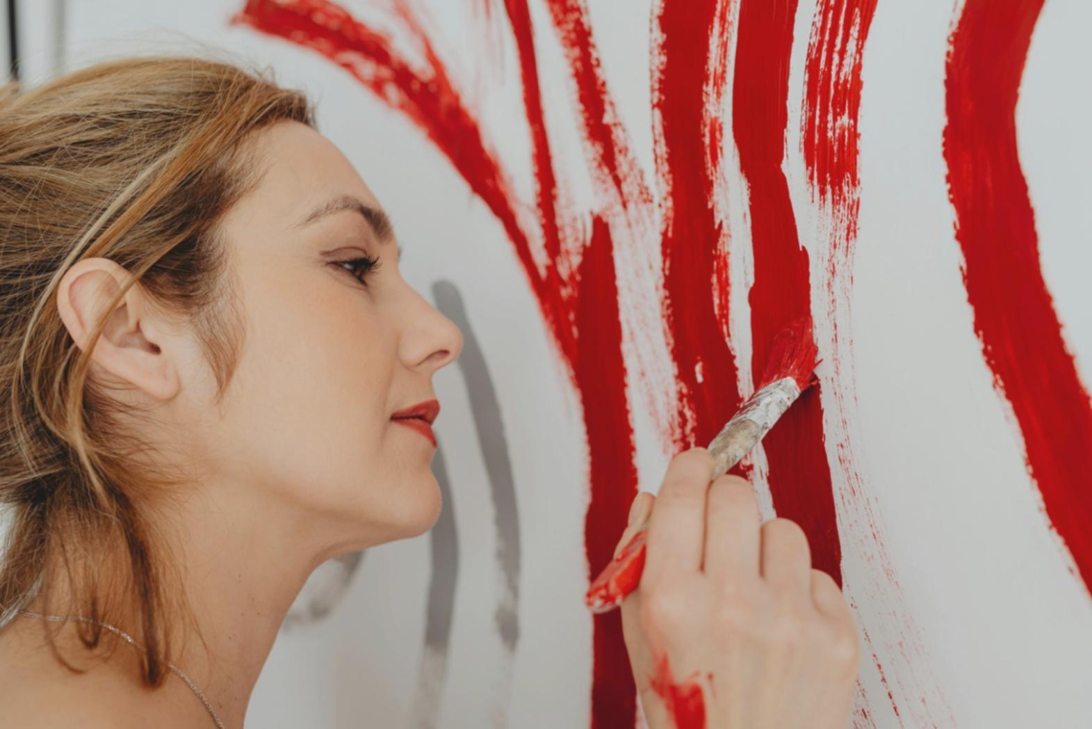 Studio di illustrazione digitale con tavoletta grafica